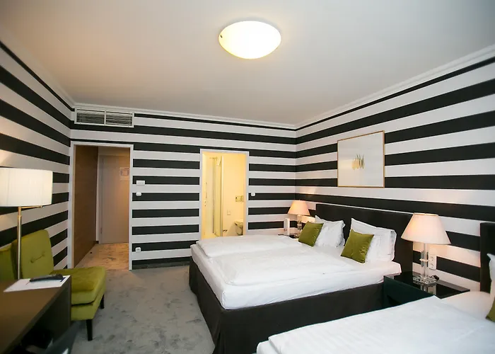Dreibettzimmer